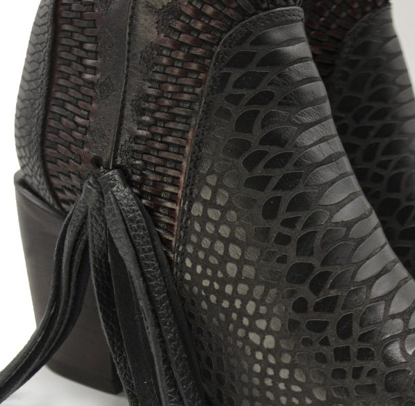 V300-CLOE BLACK CHERRY